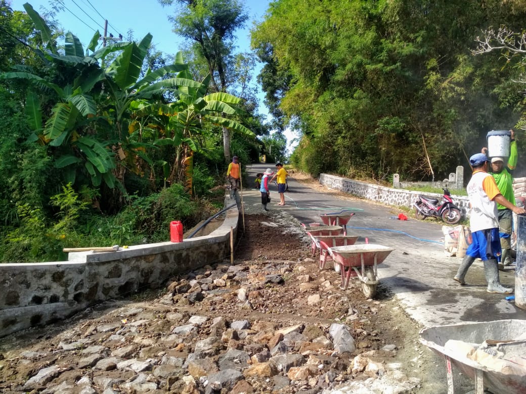 PEMBANGUNAN RABAT JALAN